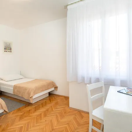 Casa La Mare - * קרק