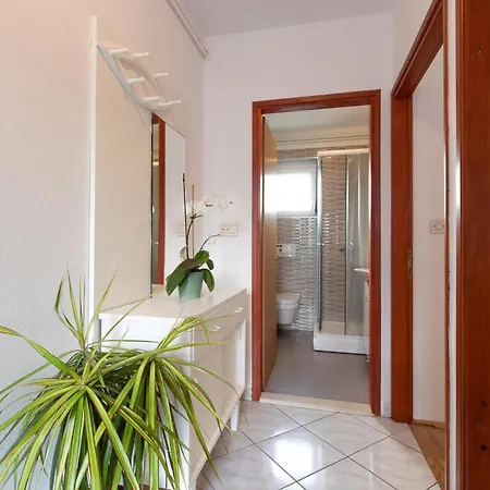 Apartman Casa La Mare - *